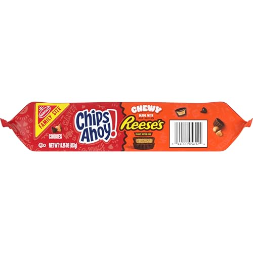 CHIPS AHOY! Galletas masticables con chispas de chocolate con Reese's Peanut Butter Cups, tamaño familiar, 14.25 oz