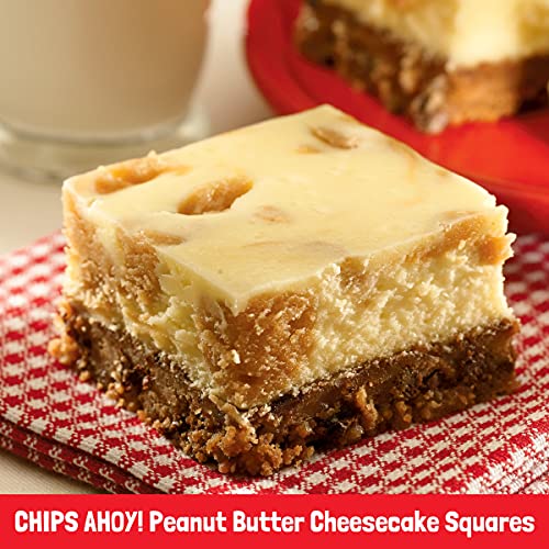 CHIPS AHOY! Galletas masticables con chispas de chocolate con Reese's Peanut Butter Cups, tamaño familiar, 14.25 oz